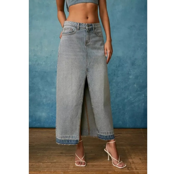 BDG Mandi A-Line Denim Maxi Skirt in Light Blue - Picture 2 of 10